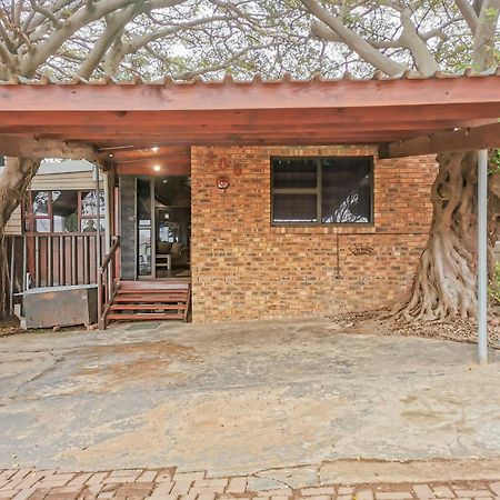 Seaviews Holiday Resort Jeffreys Bay Exterior photo